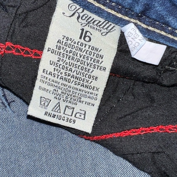 Royalty Want a Betta Butt Blue Denim Jeans Shorts - Picture 4 of 6